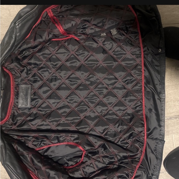 Size large 
Like new 
Obo - Picture 3 of 3